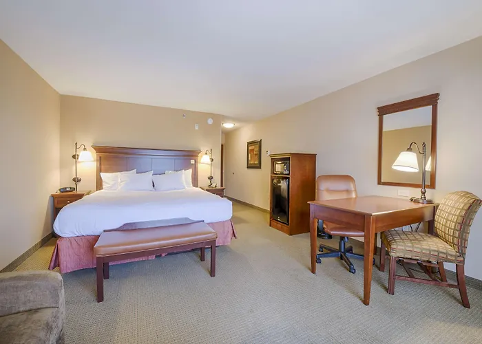 Hampton & Hotel Pinedale