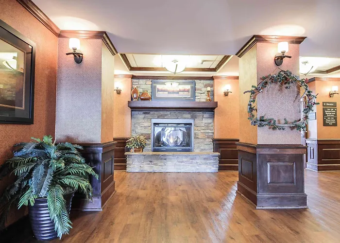 Hotel Hampton & Pinedale
