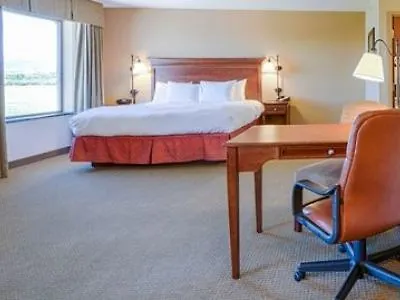 Hampton & Hotel Pinedale