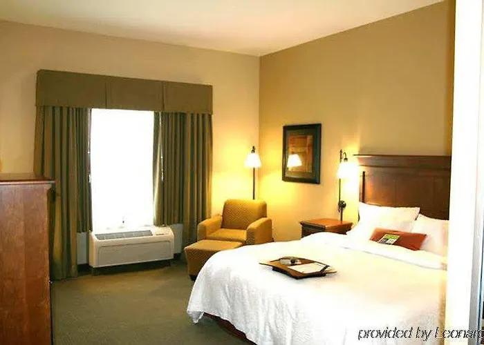 Hotel Hampton &